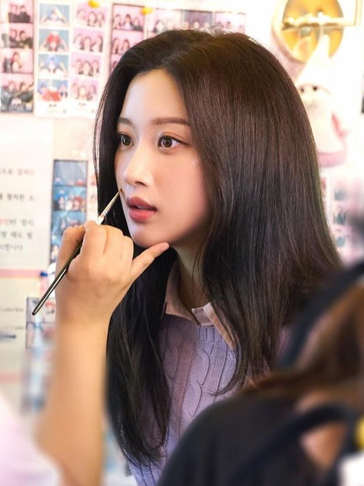 新手必看《女神降临》文佳煐好亲近「女神妆容」教学,修豪书俊任你挑!