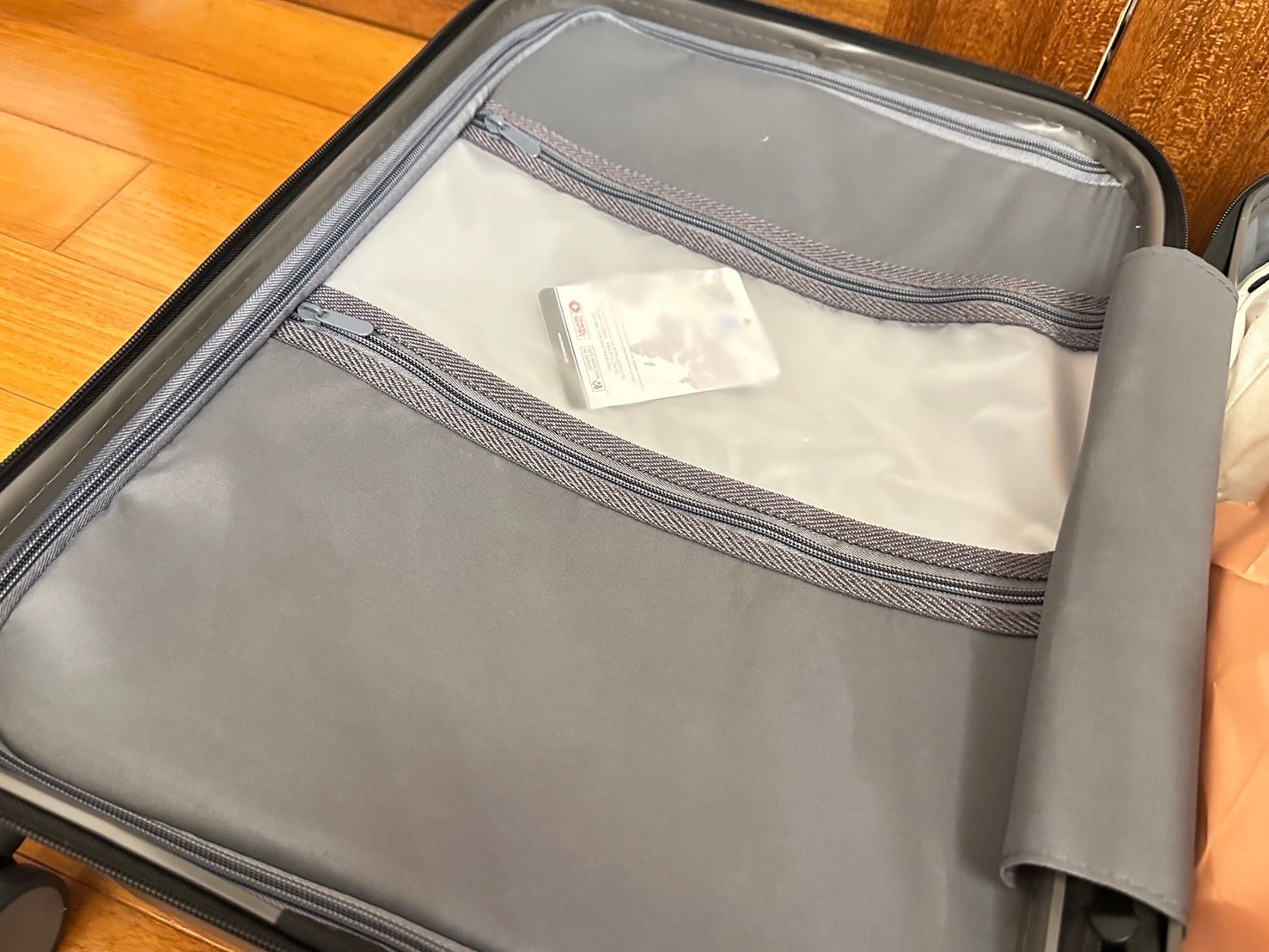 登機箱推薦｜With Me行李箱 20吋威爾斯雙層拉鍊行李箱