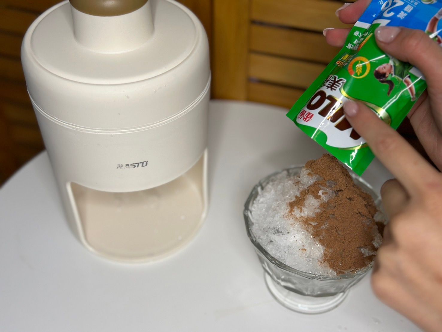 【生活好物】冰爽夏天必備清涼一夏 奶茶色刨冰機也太美RAST