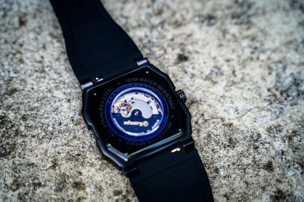 【Infantry 手錶開箱】限量聯名馬來貘商品，錶面手繪風超可愛！