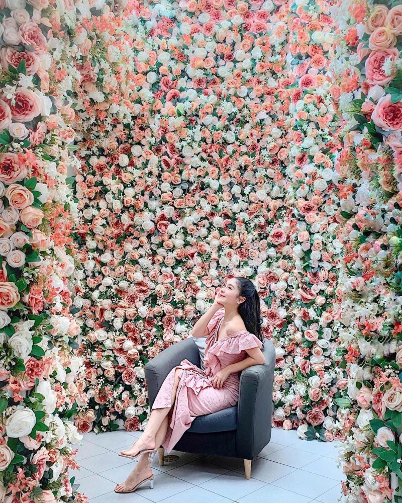 【泰國】女孩們尖叫！曼谷必去最美約會景點，2萬朵花海組成繽紛花牆，隨手一拍都是女神風範