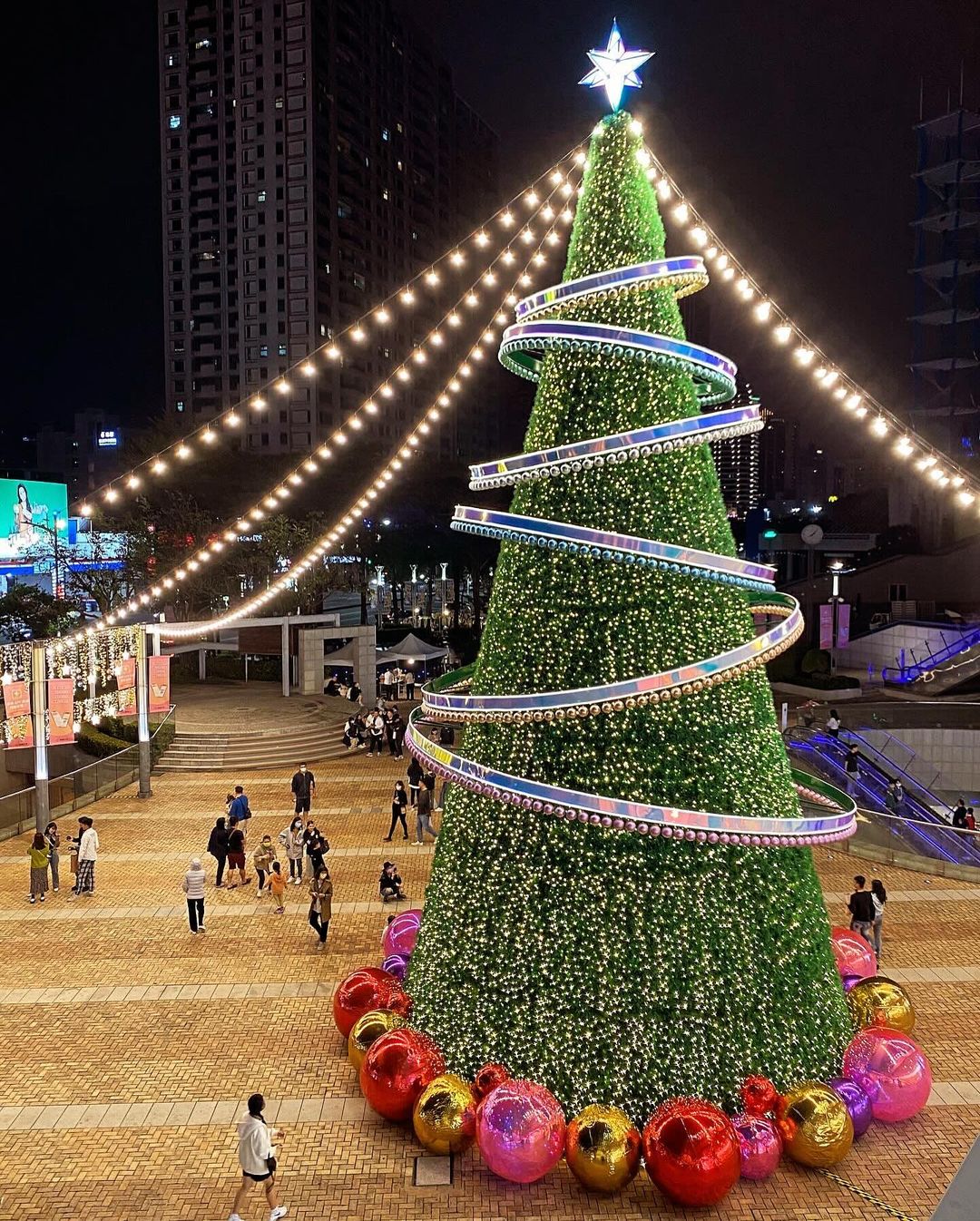 高雄市聖誕景點-漢神巨蛋購物廣場